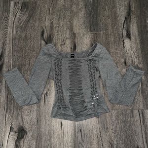 Cut Out Crop Top 🩶